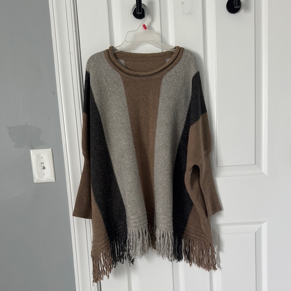 Source Unknown Brown and Gray Knit Poncho Sweater with Fringe